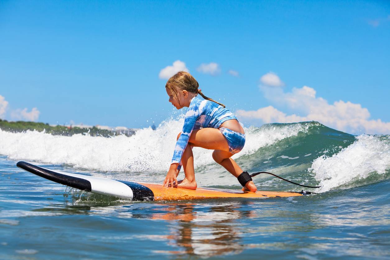 apprendre le surf enfant