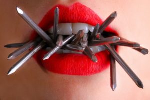 Comment calmer la douleur d’un aphte ?